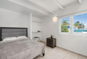 Getaway Retreat With Pool & Steps From The Beach